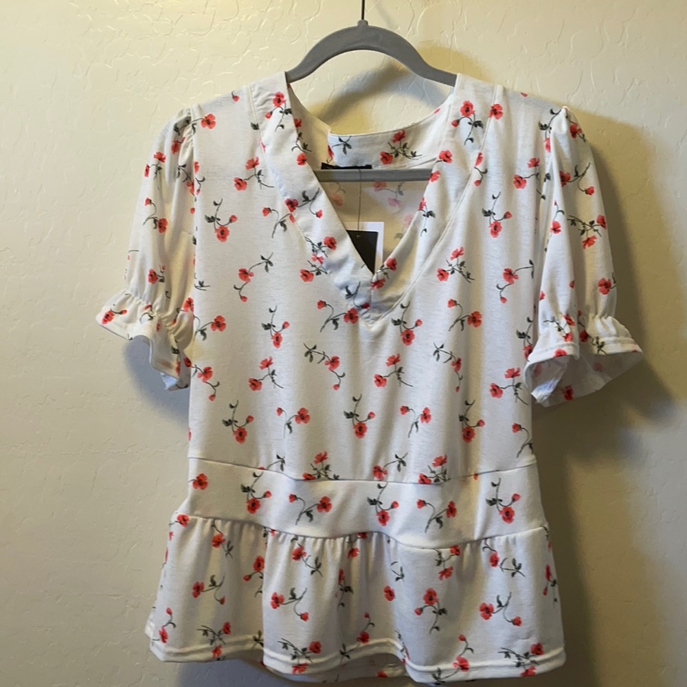 NWT White Floral Peplum Blouse